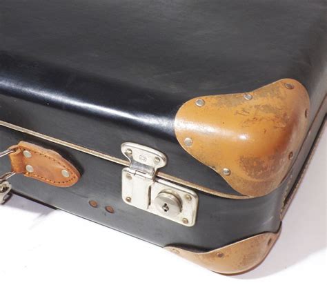 Ersatzschlüssel für alte Kofferschlösser anfertigen lassen